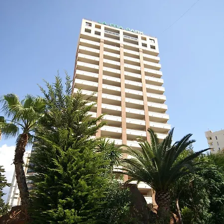La Era Park 3*